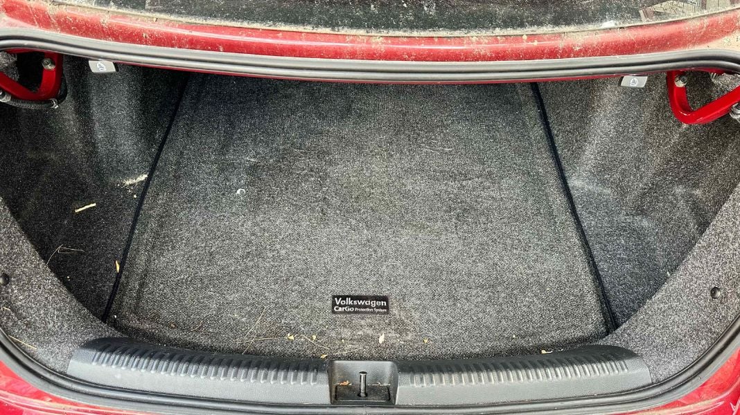 Volkswagen Jetta trunk before detailing